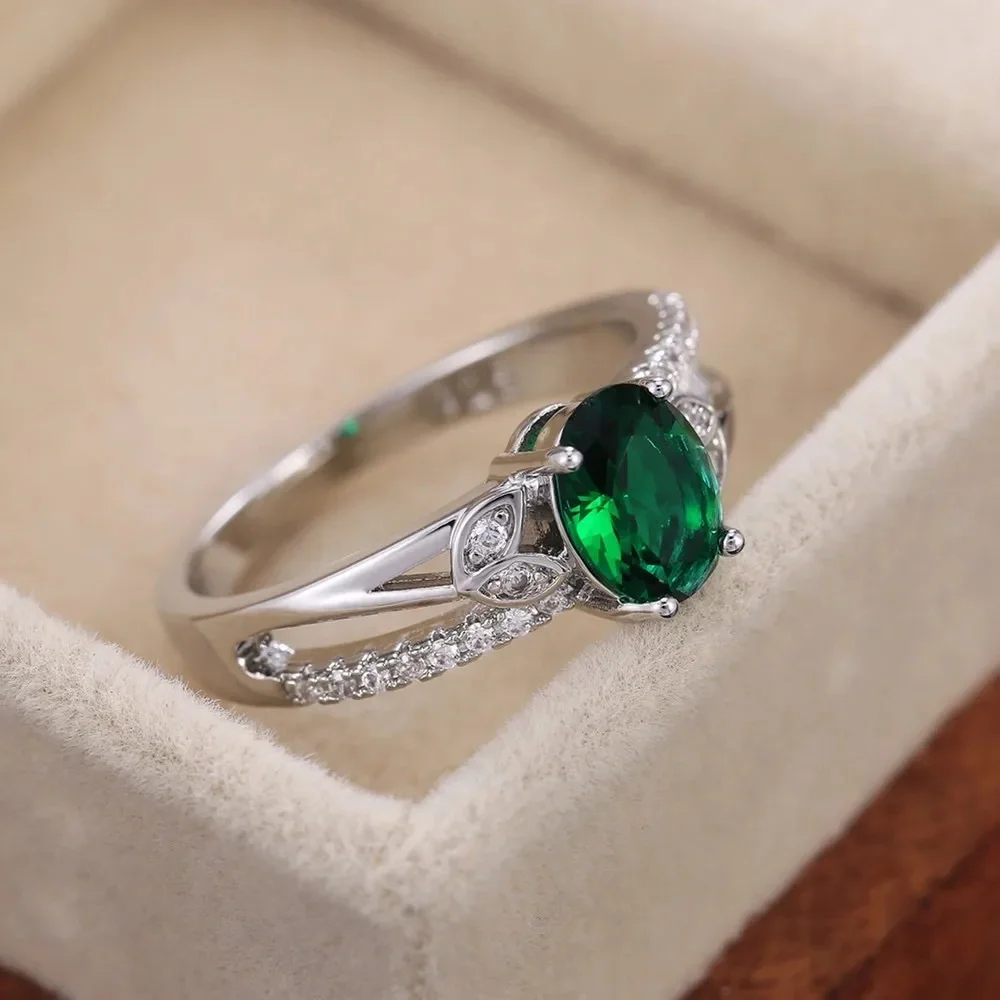New Women’s 925 Silver Beautiful Leaves Oval Emerald Ring - Picture 2 of 2